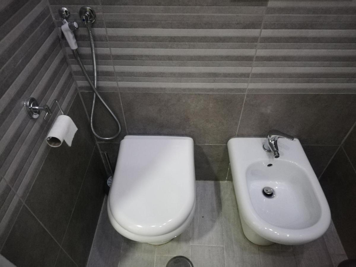 Casetta Soriano - Piazza Dante Nápoly Kültér fotó