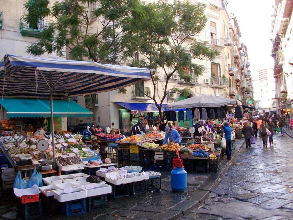 Casetta Soriano - Piazza Dante Nápoly Kültér fotó